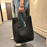 The Valencia - Black