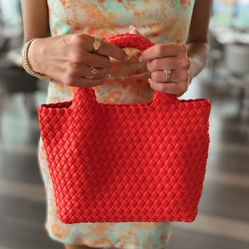 Introducing our new, vegan, handwoven bag in the colour crush, for life on the go. With two stylish straps it can be worn several ways and dressed up or down.
